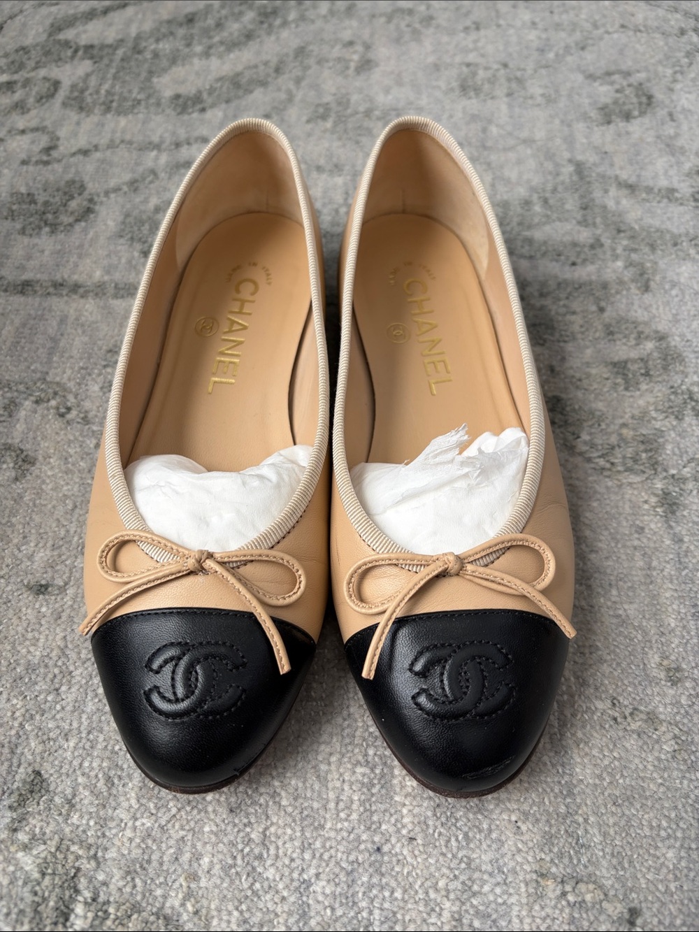 CHANEL Two-Tone Beige and Black Leather Ballet Flats
